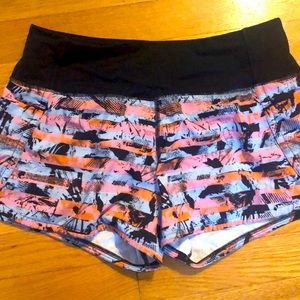 Lulu lemon speed up short